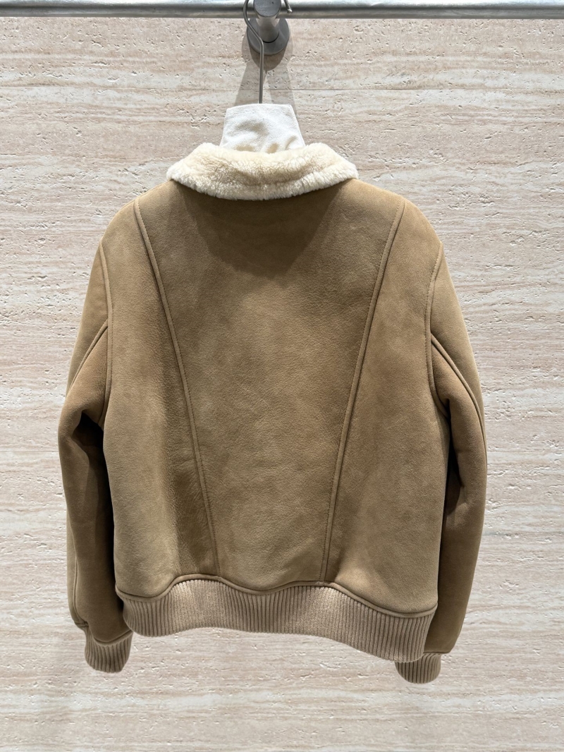 Ce1i*e outwears